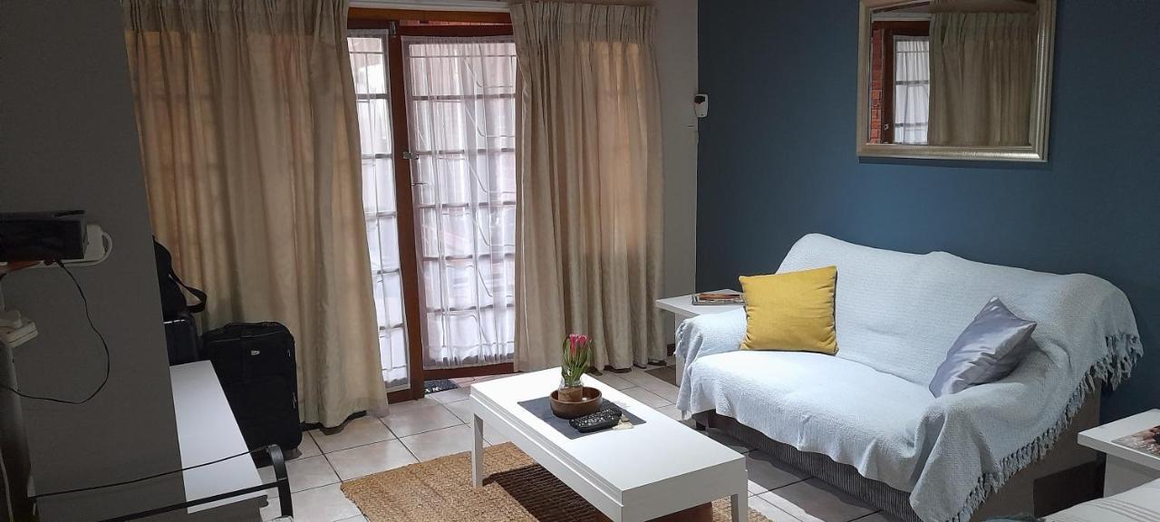 Rest And Rise Bed and Breakfast Pietermaritzburg Exteriör bild